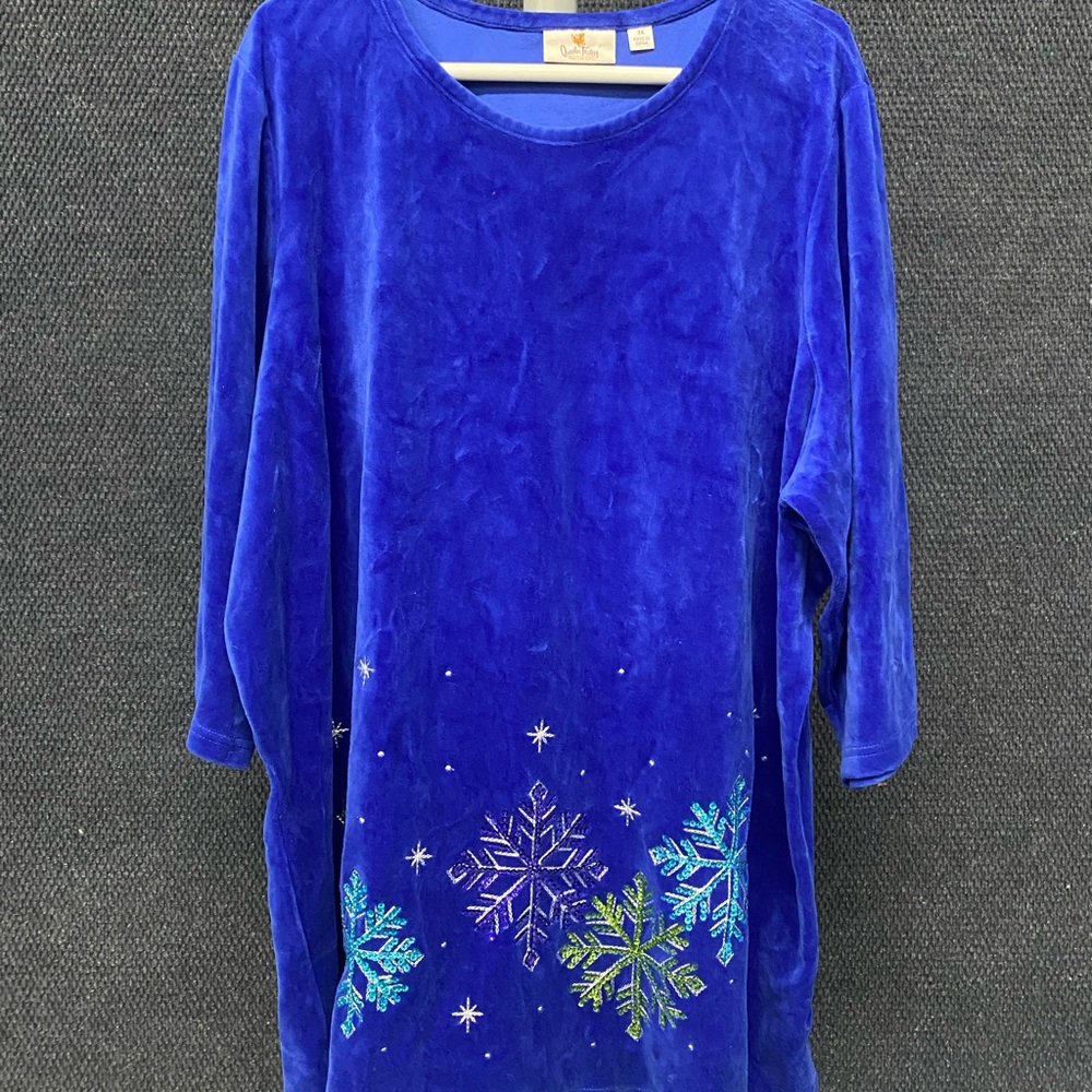 Quacker Factory Royal Blue Velvet Top